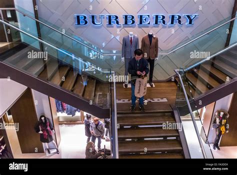 Burberry outlet Paris